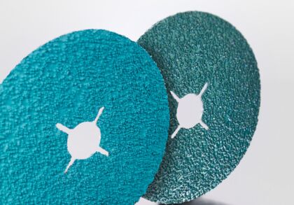 Neue Fiberscheibe mit Dreiecksschleifkorn für unlegierte Stähle
